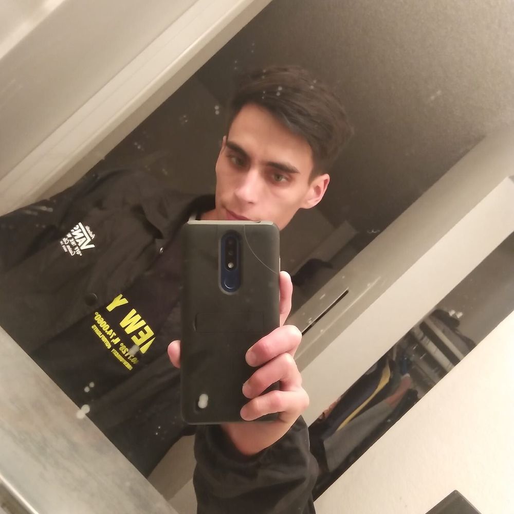 Meet your Posher, Ian